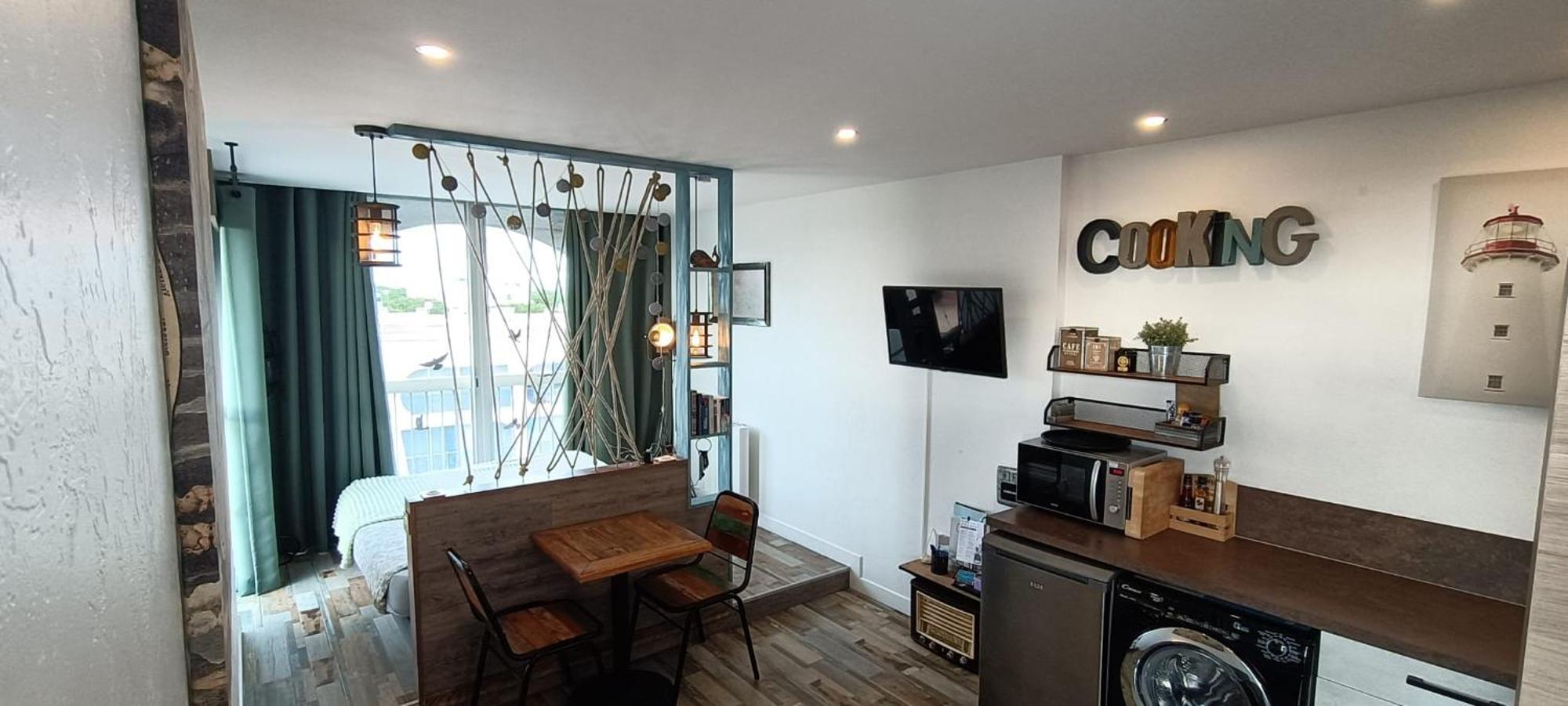 Le Semaphore - Studio Climatise, Grande Terrasse Vue Mer - Parking, Wifi La Grande-Motte Exterior photo